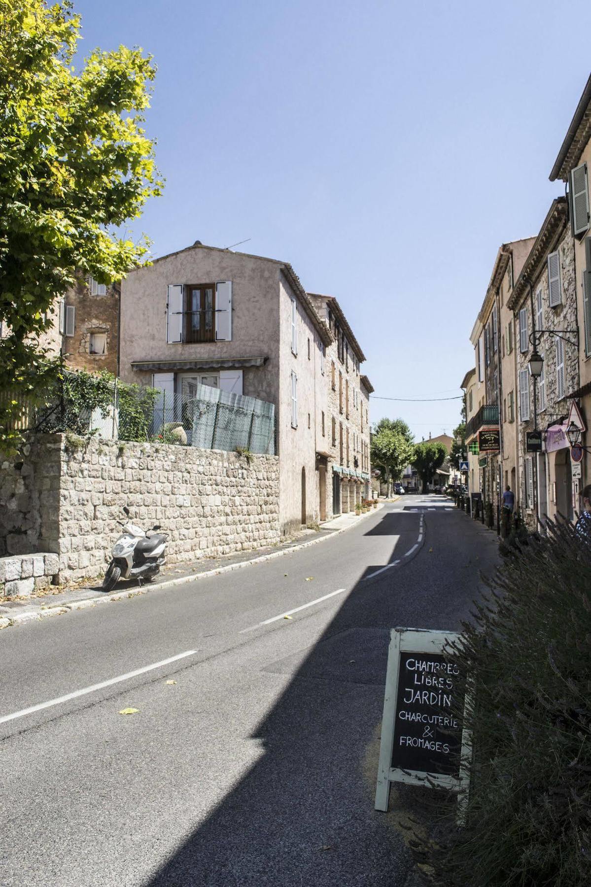 Auberge De Tourrettes Екстериор снимка