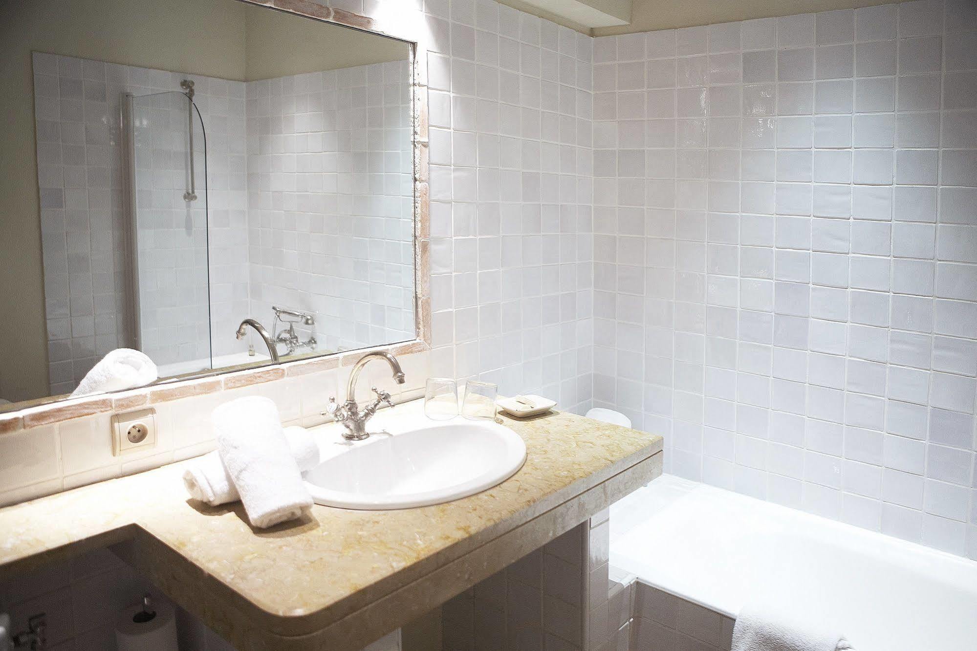 Auberge De Tourrettes Екстериор снимка